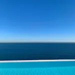 Blue Bay - Infinity Pool & Sea View - Costa Del Sol Villa Manilva